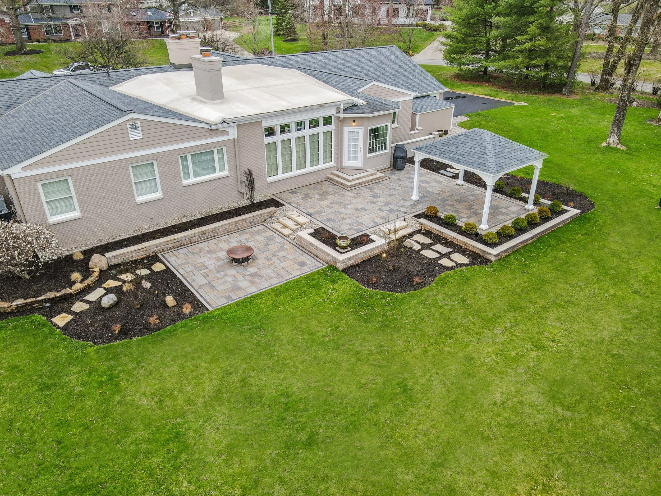 Indian Hill Ohio Patio Landscape Installation.jpeg