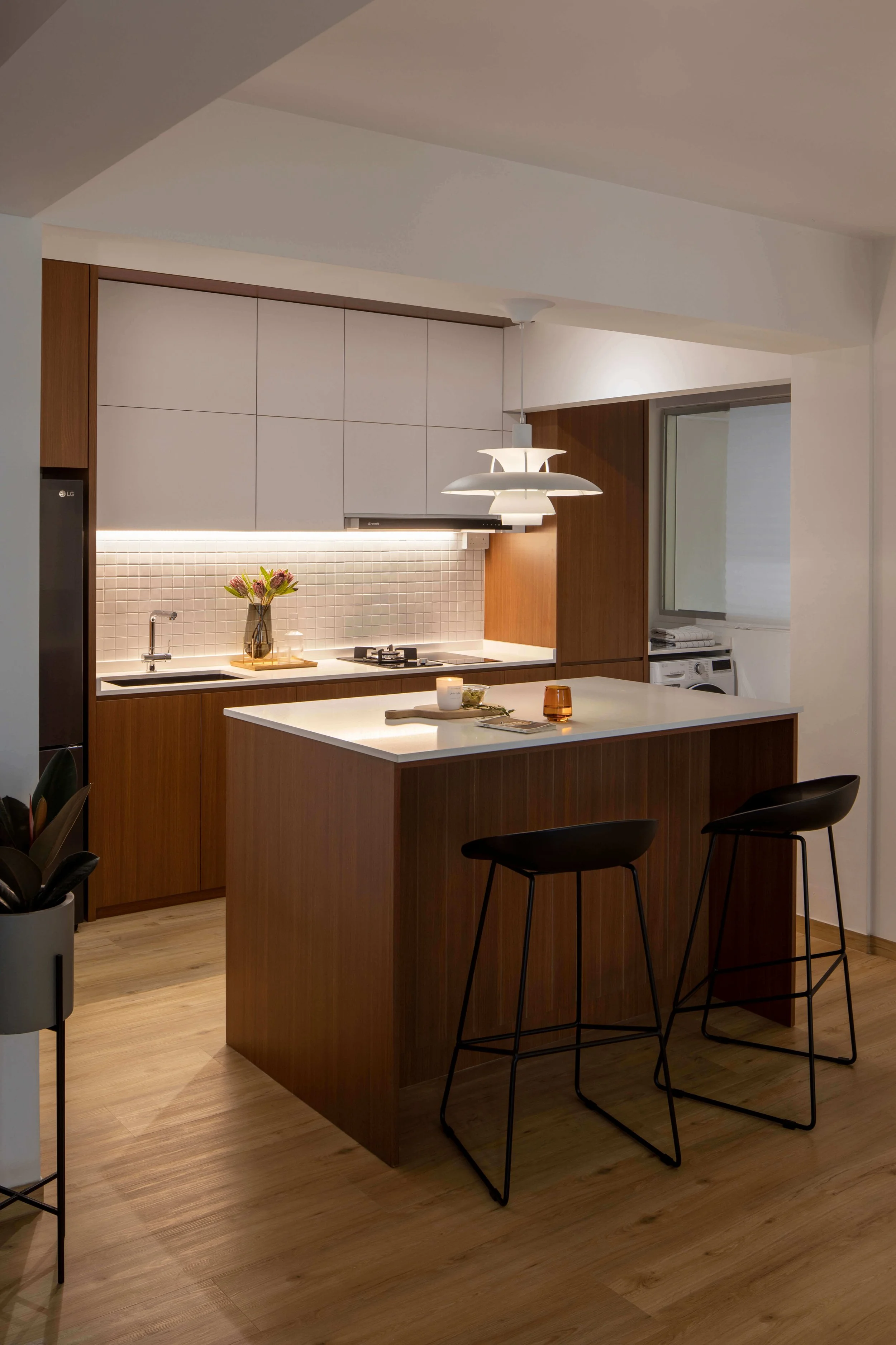 Stylish Kitchen Island Designs to Enhance Your Home in 2024 ...
