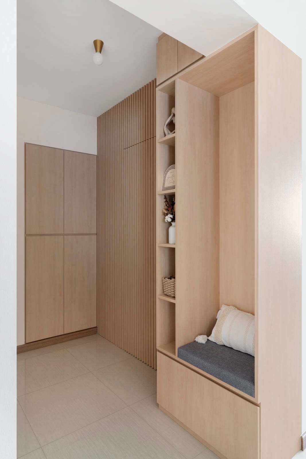 Hallway Ideas Singapore (2023) | Articles | Lemonfridge SG ...