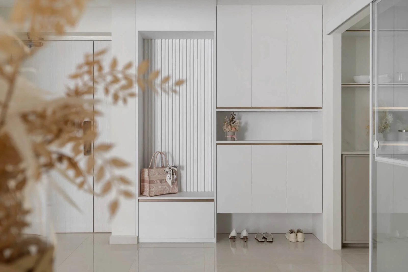 Hallway Ideas Singapore (2023) | Articles | Lemonfridge SG ...