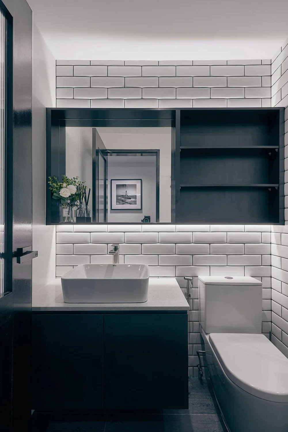 Stunning Bathroom Mirror Trends in Singapore for 2024 — Lemonfridge Studio