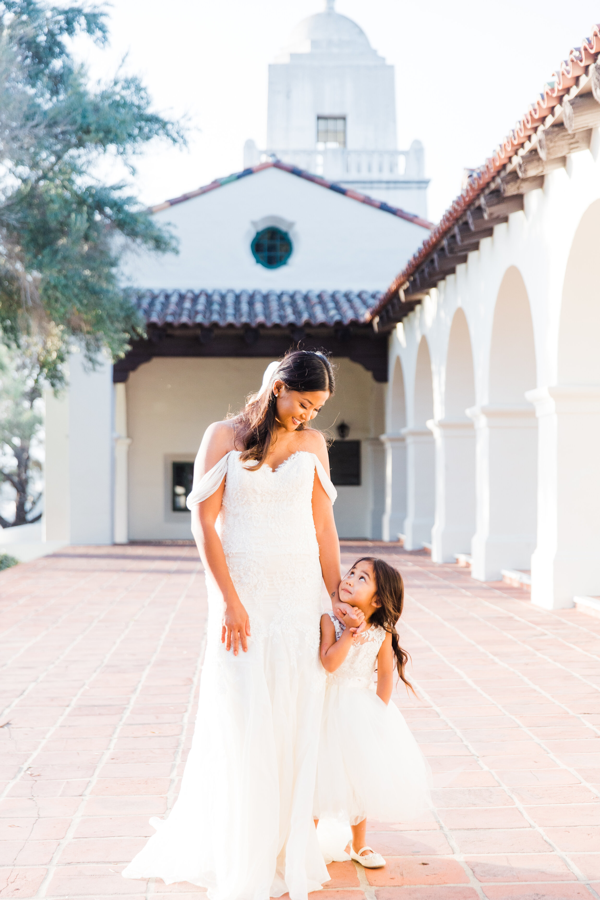 Bianca - Bride with her daughter photo