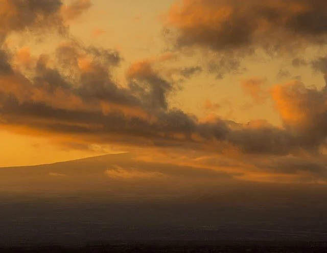 In the Great East African Rift Valley the Earth and skies coalesce and form a sort of transient land, leaving the viewer as if suspended between 2 realms.