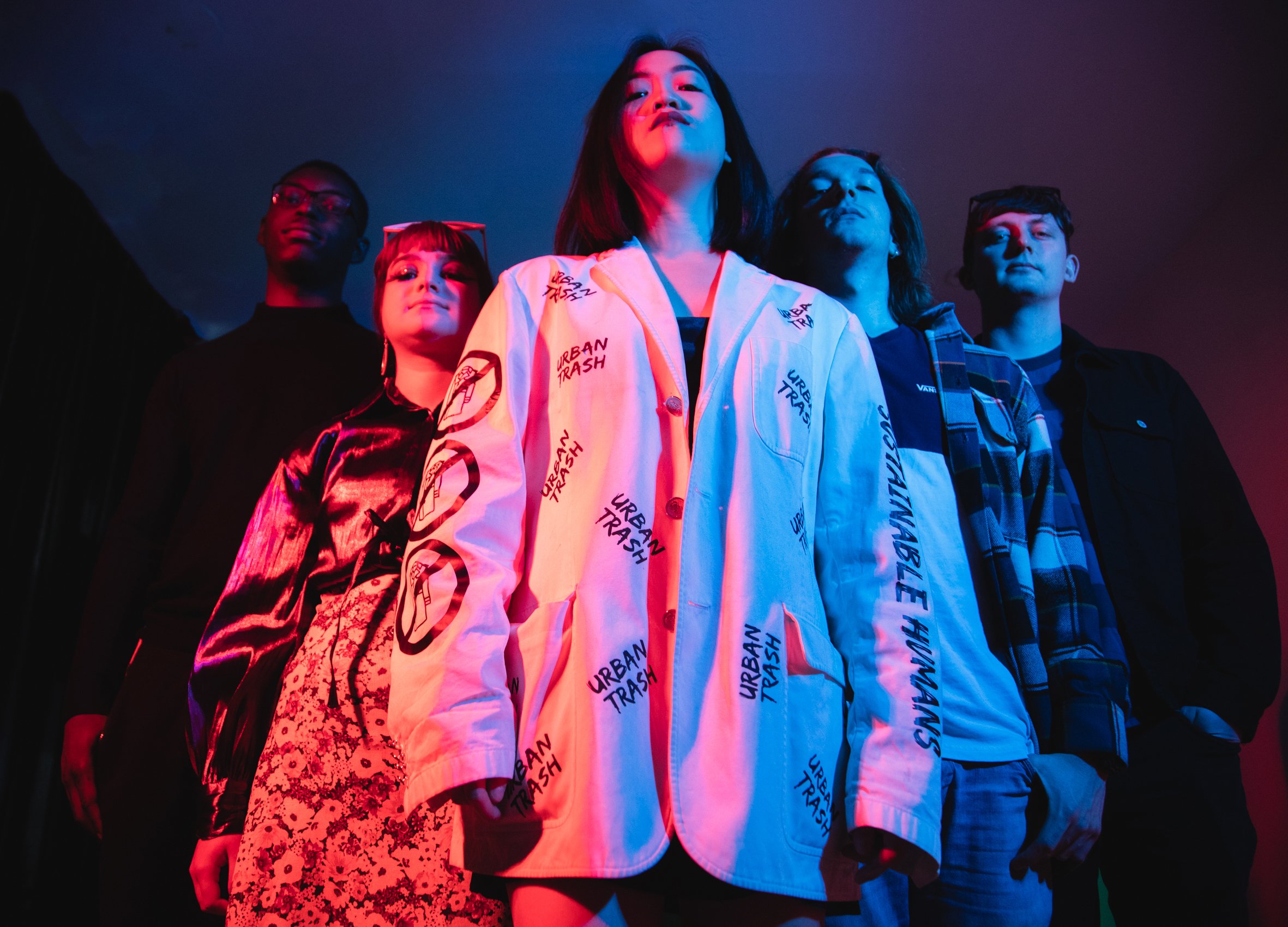 Peppers Ghost -  Press Shot