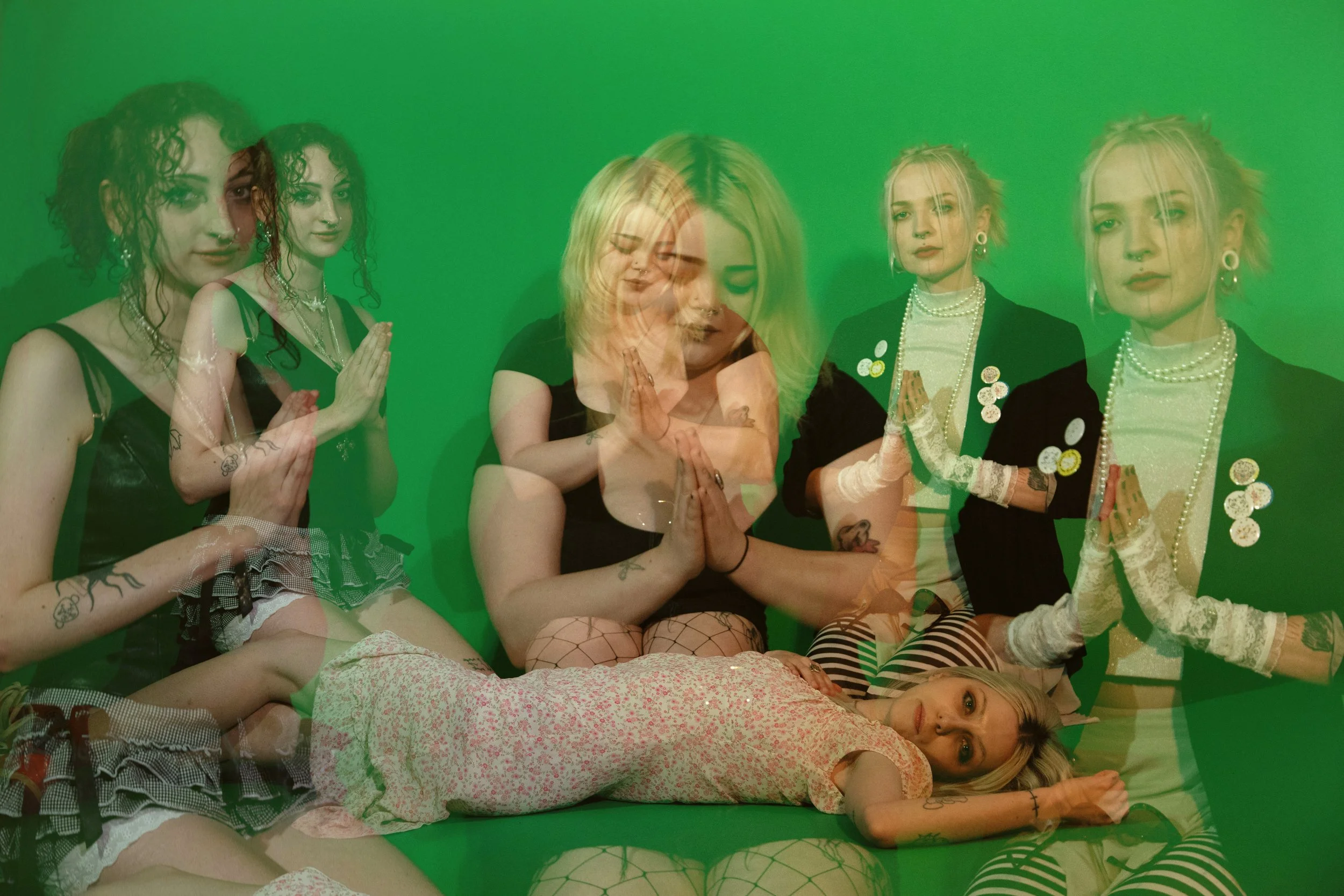PUSSYLIQUOR - PRESS SHOT