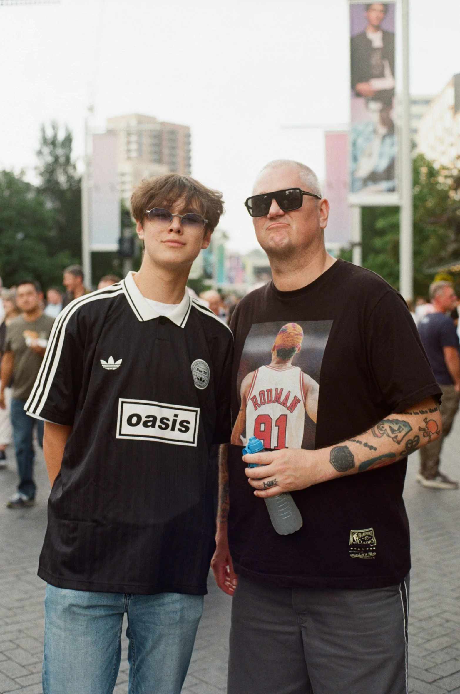 OASIS FANS_JULY-AUGUST_WEMBLEY_LONDON_LR-41.JPG