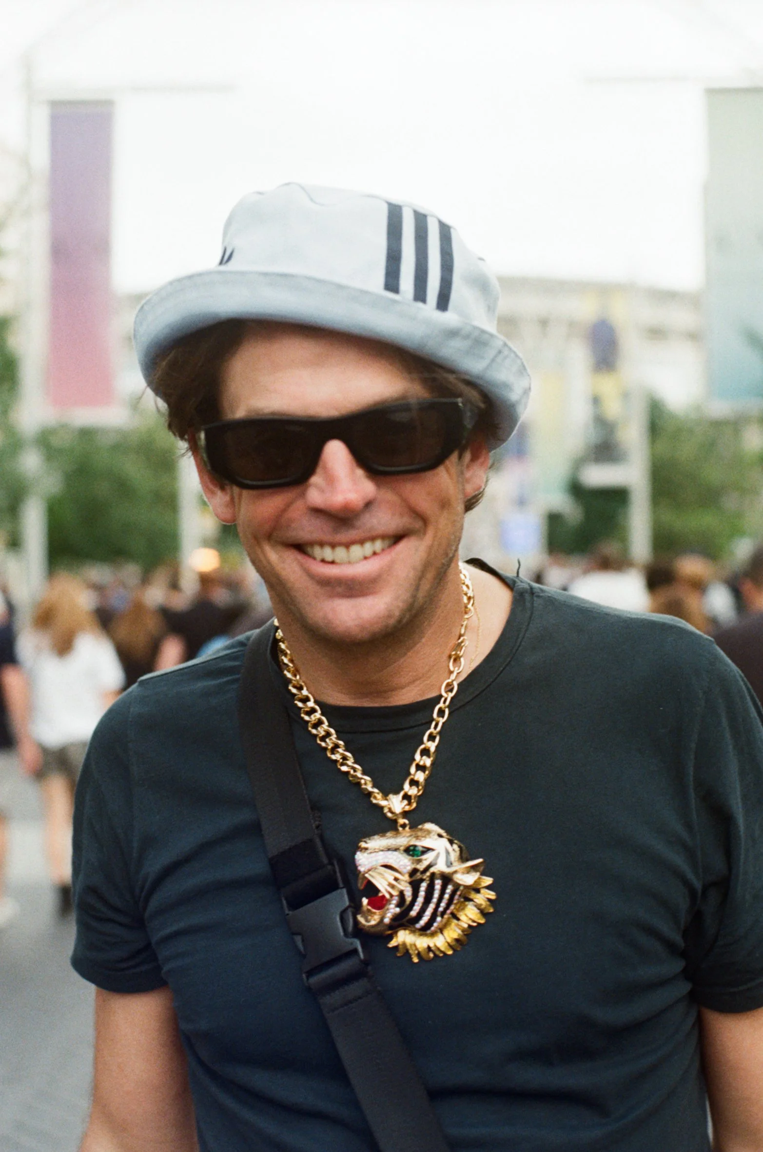 OASIS FANS_JULY-AUGUST_WEMBLEY_LONDON_LR-42.JPG