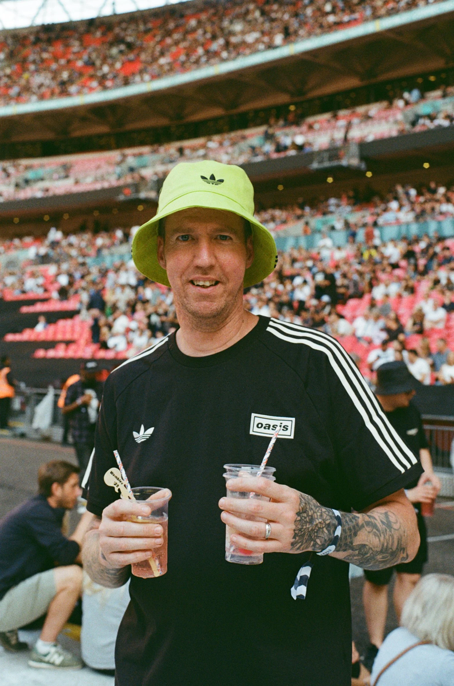 OASIS FANS_JULY-AUGUST_WEMBLEY_LONDON_LR-80.JPG
