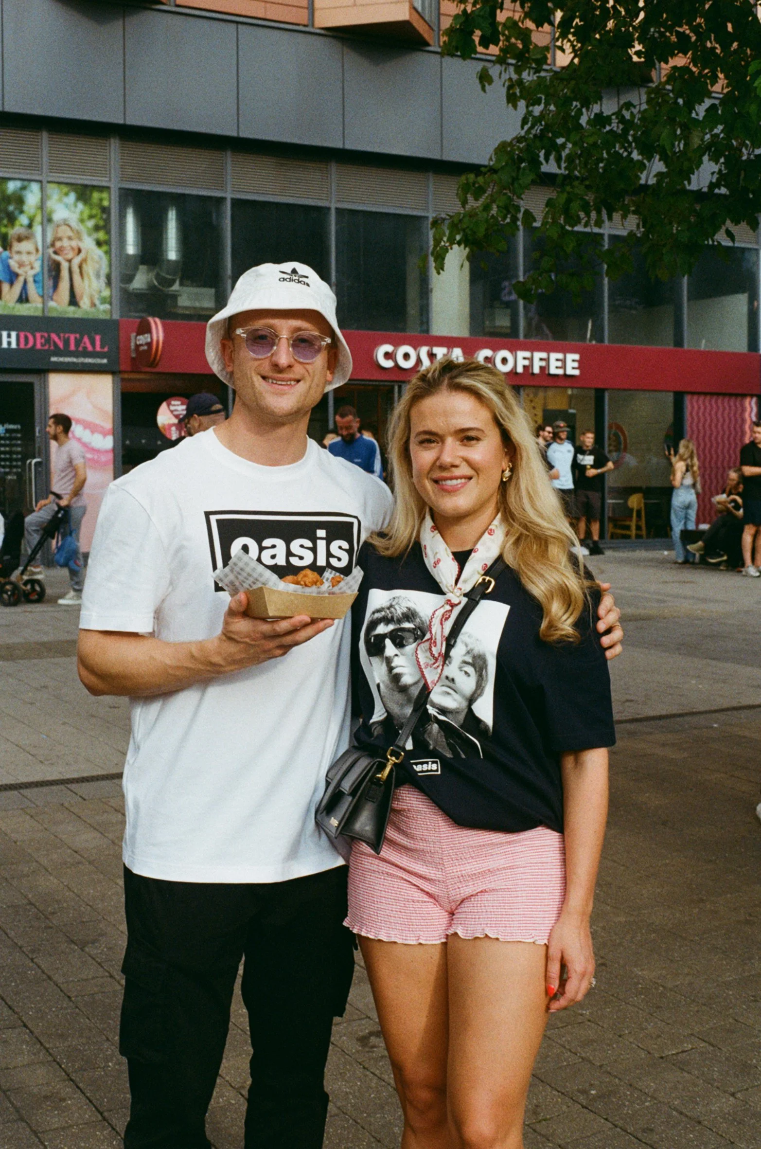 OASIS FANS_JULY-AUGUST_WEMBLEY_LONDON_LR-91.JPG