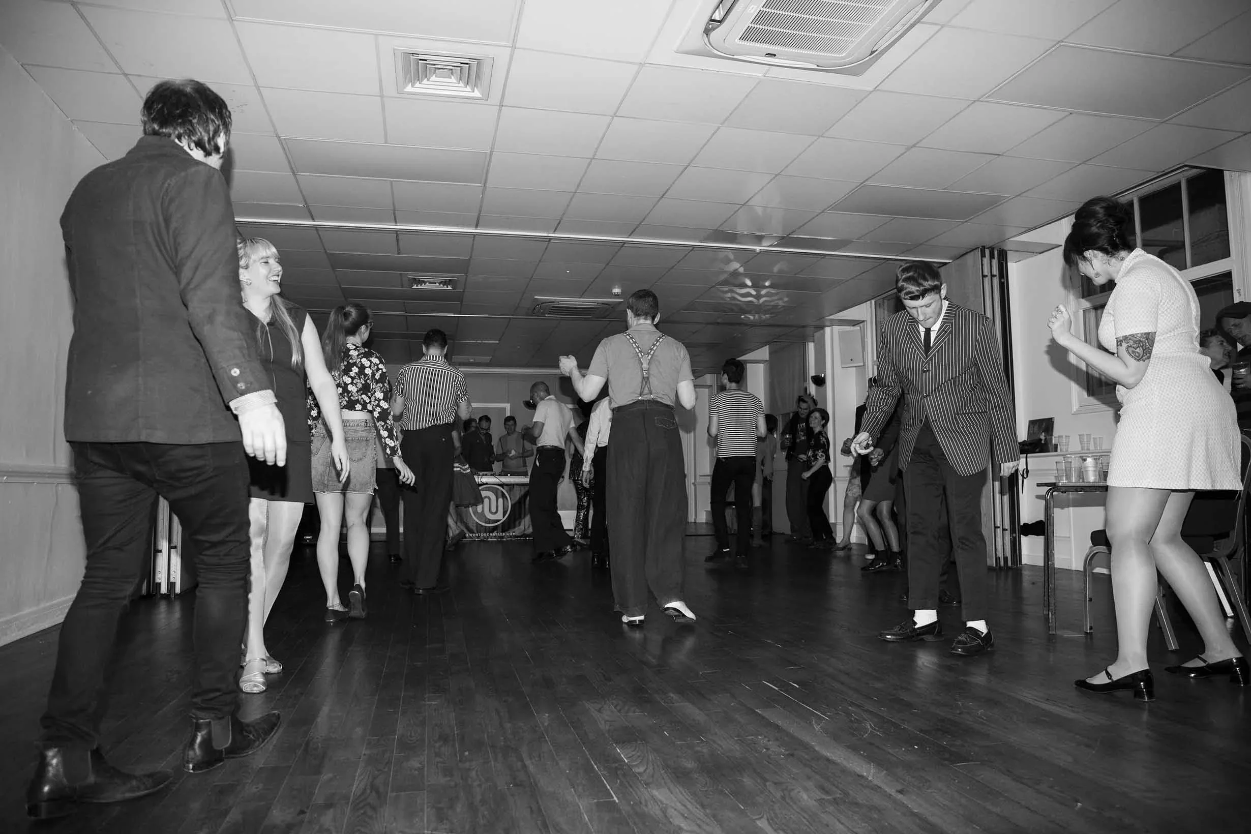 CM_B0641v.jpg.webp