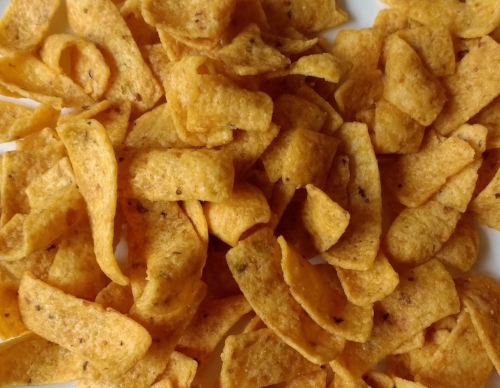 Fritos = Corn, corn oil and salt. Terribly vegan.