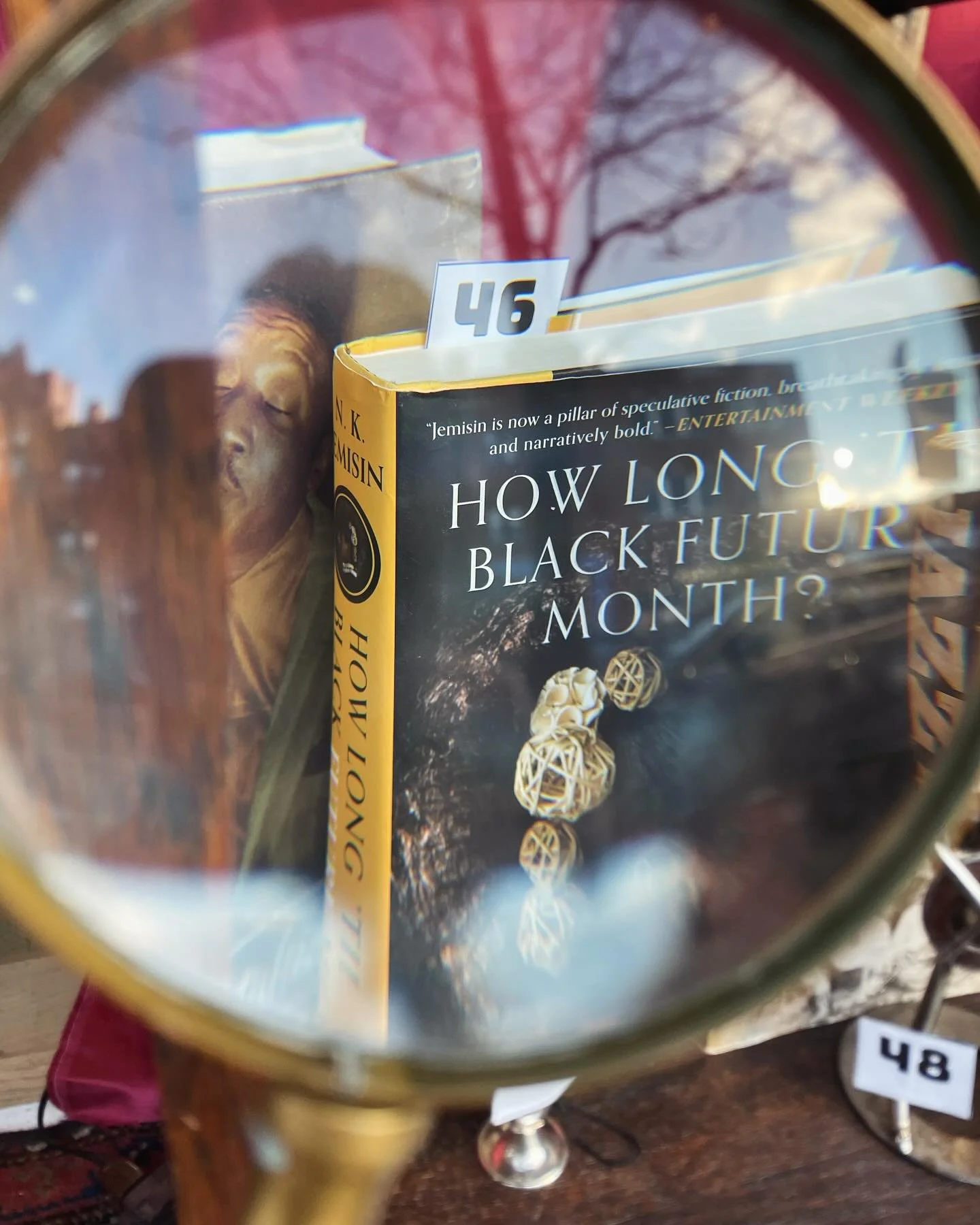 Auction window no.1 &ldquo;Jazz Lounge&rdquo;

This was the first window I worked on, February 2022, in honor of Black History Month. Generational artistry with lush, warm, and velvety vibes. One of the few times I enjoyed the early winter darkness b