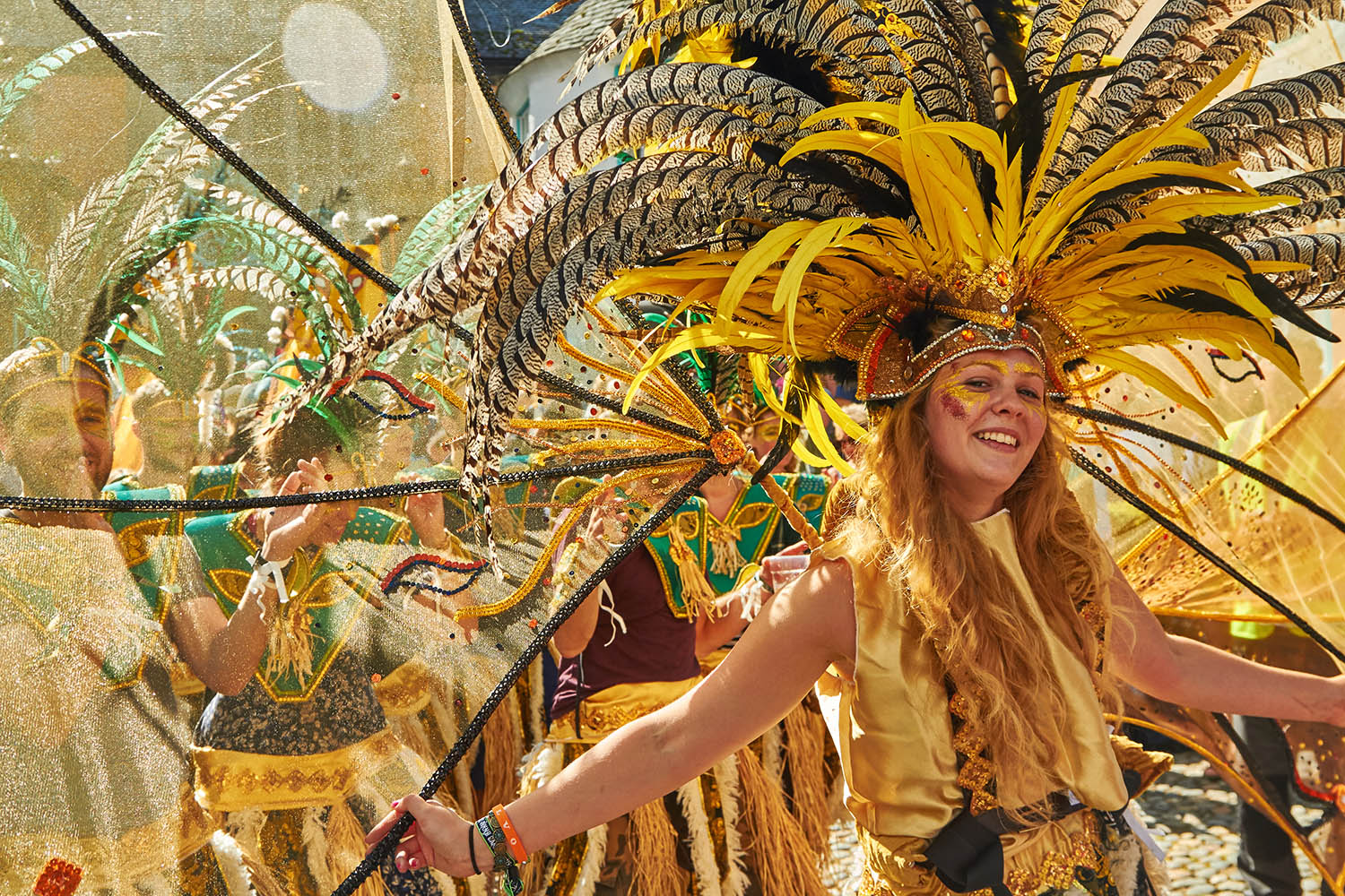 N06_Carnival_Girl_web.jpg