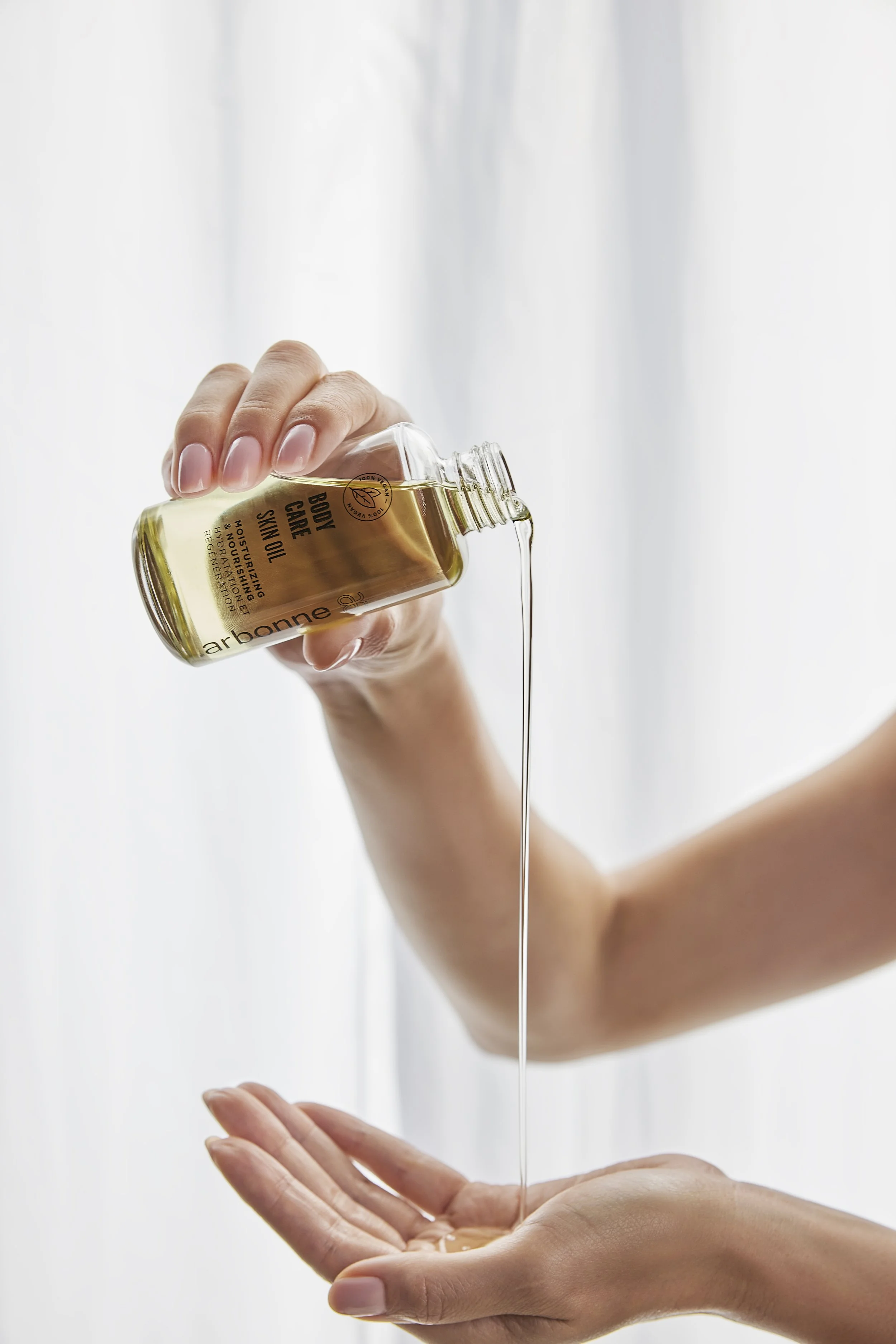 6792_BodyCare_SkinOil_1208.jpg