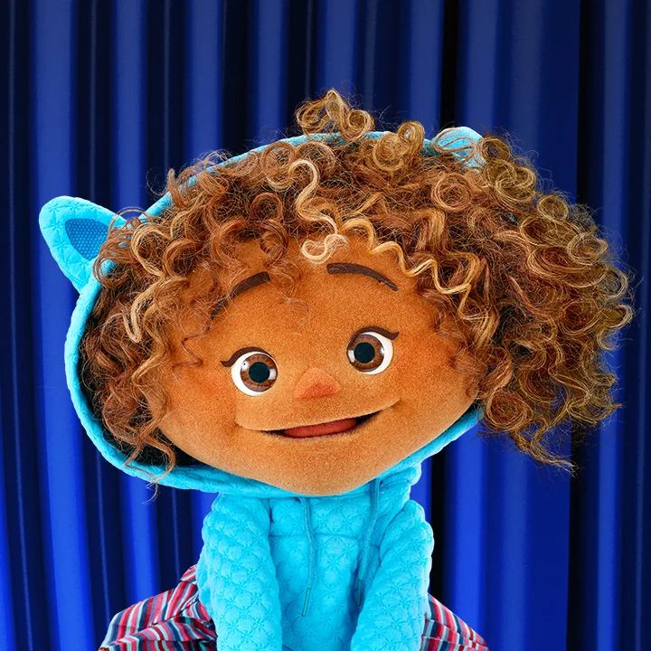   Fizz   The youngest of the Greenies, Fizz finds nearly everything to be new and exciting. And whether she’s pretending to be an animal or catching the hiccups, Fizz keeps things interesting. In fact, with each new guest Fizz discovers a new job she
