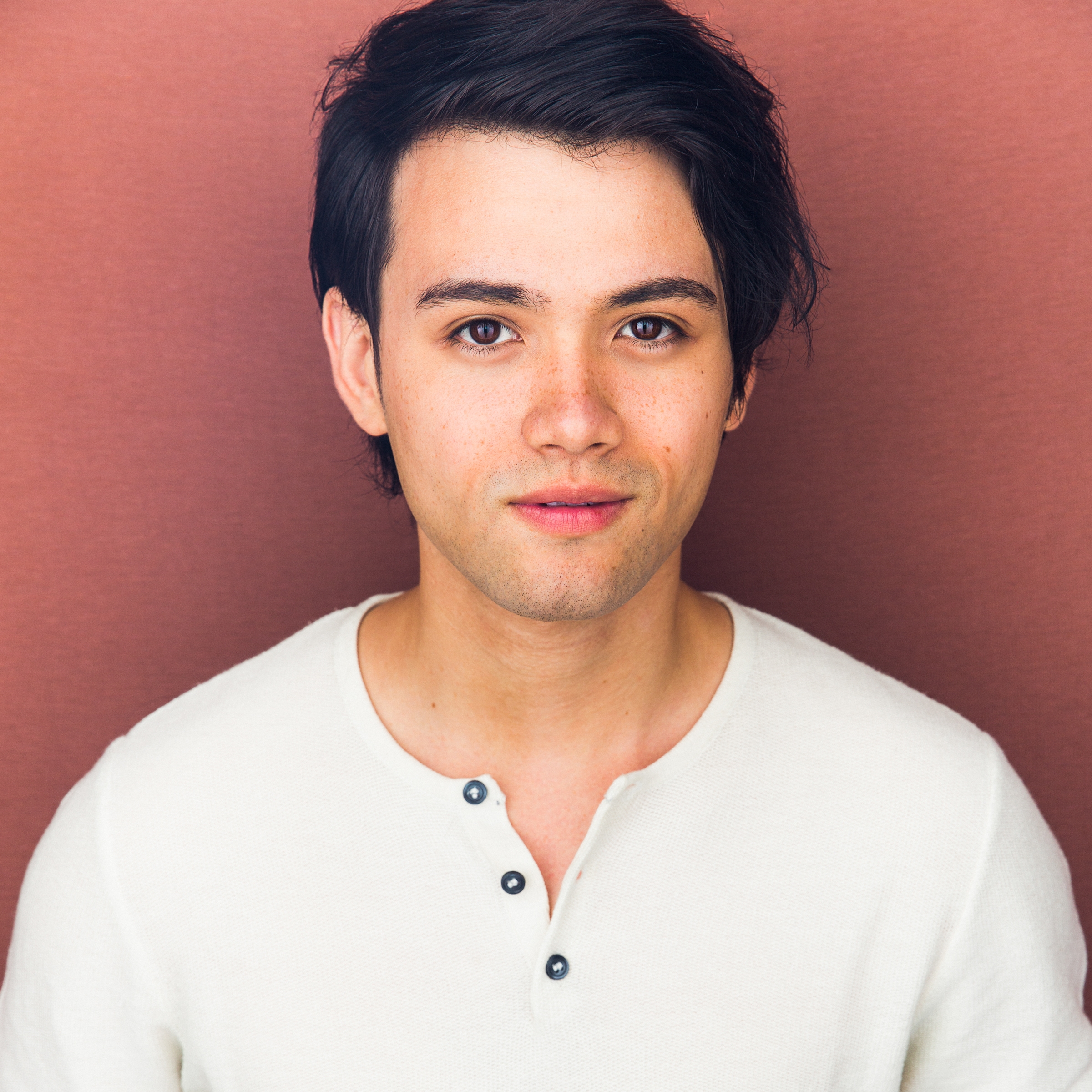   Giullian Yao Gioiello (Gus)   Giullian Yao Gioiello &nbsp; is a musician and actor who stars as “Gus” in the new Netflix Original preschool show  Julie’s Greenroom  produced by The Jim Henson Company and starring award-winning actress Julie Andrews