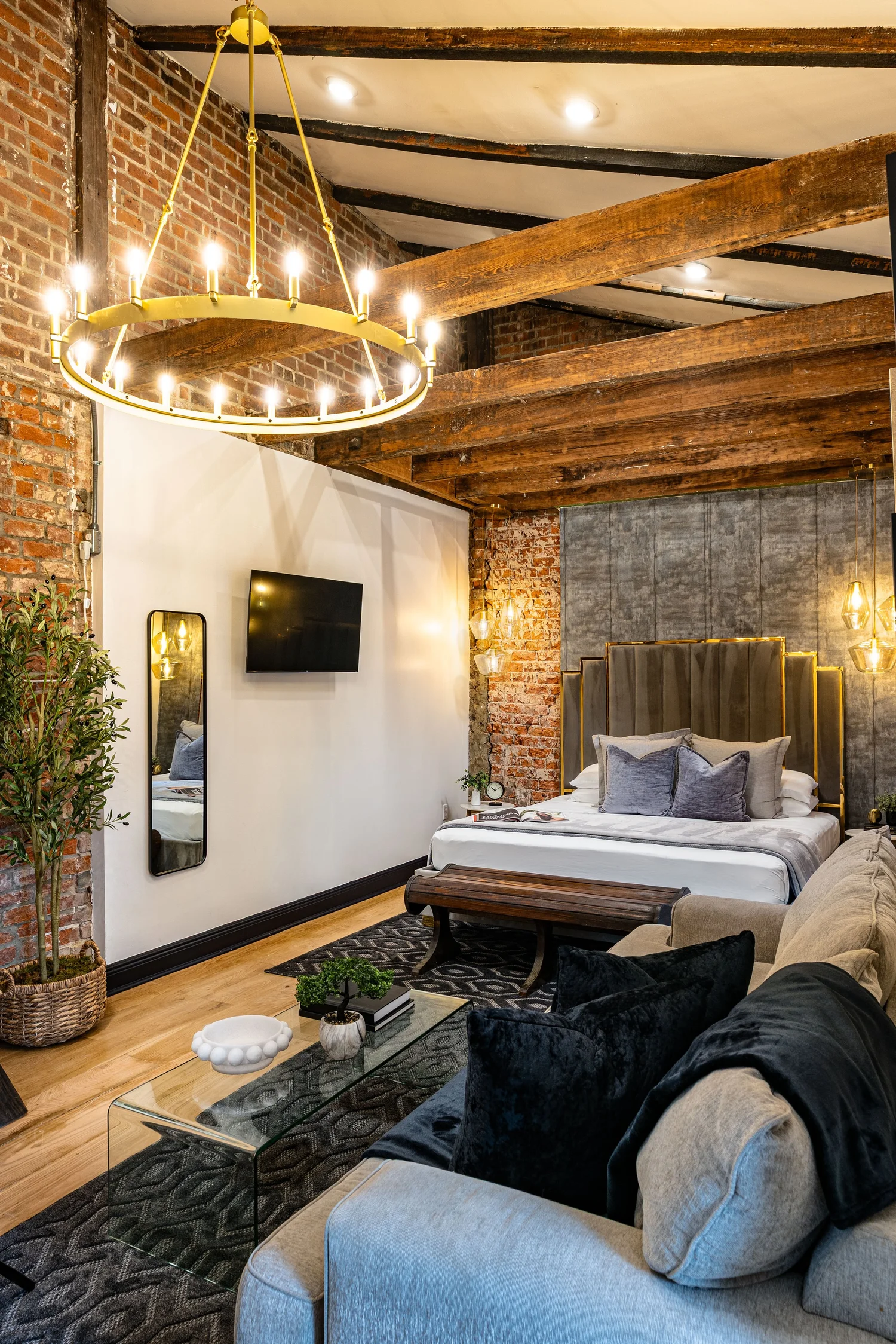 Armstrong Suite at Saint Philip French Quarter