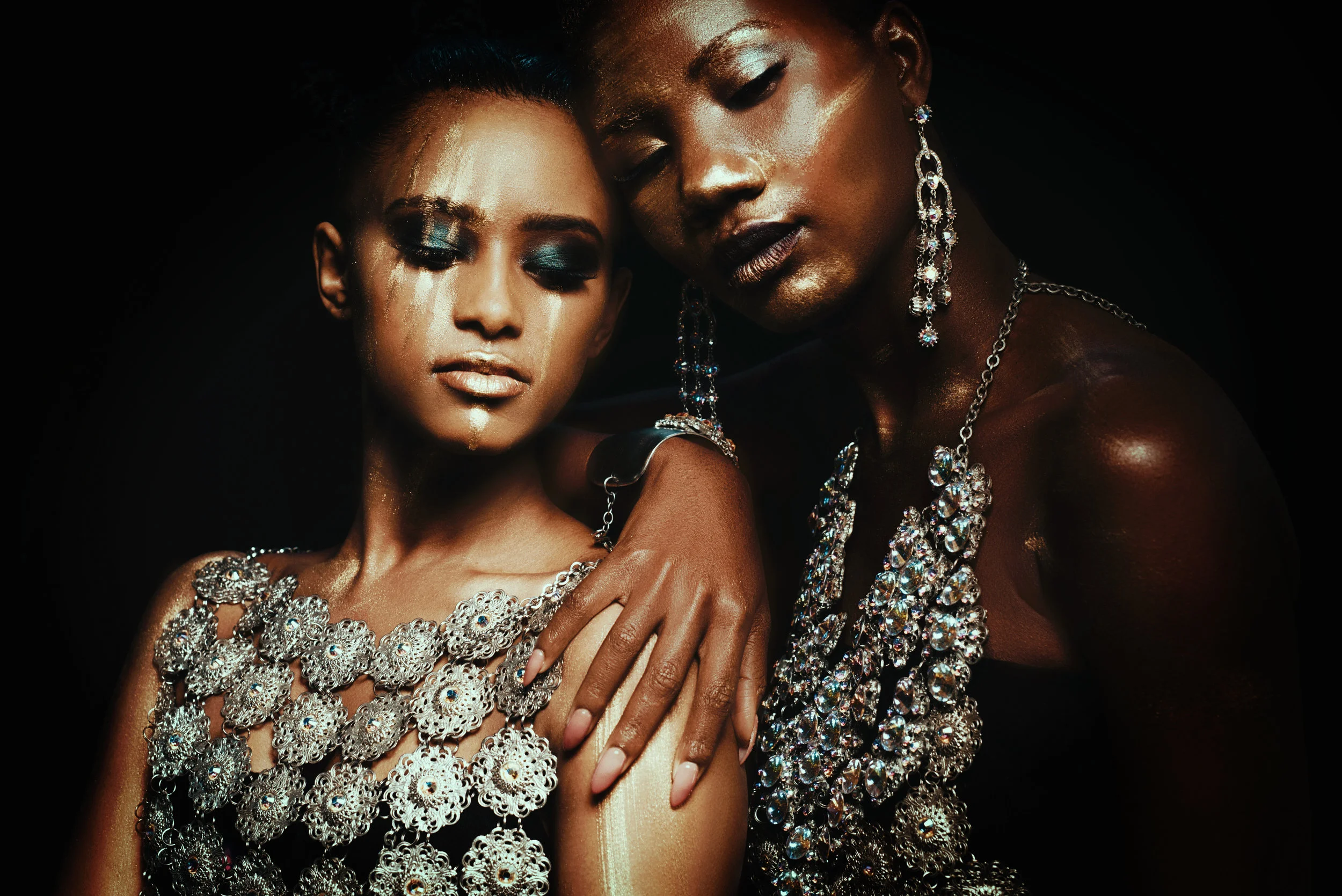   Photography:&nbsp;  Regina Wamba   Accessories:&nbsp;  Marianna Harutunian   Hair:&nbsp;  Erika Nash   Makeup: Laura DuVall Makeup Artistry    Model:&nbsp;  Cianneh Browne   Model : Feven Teferie 