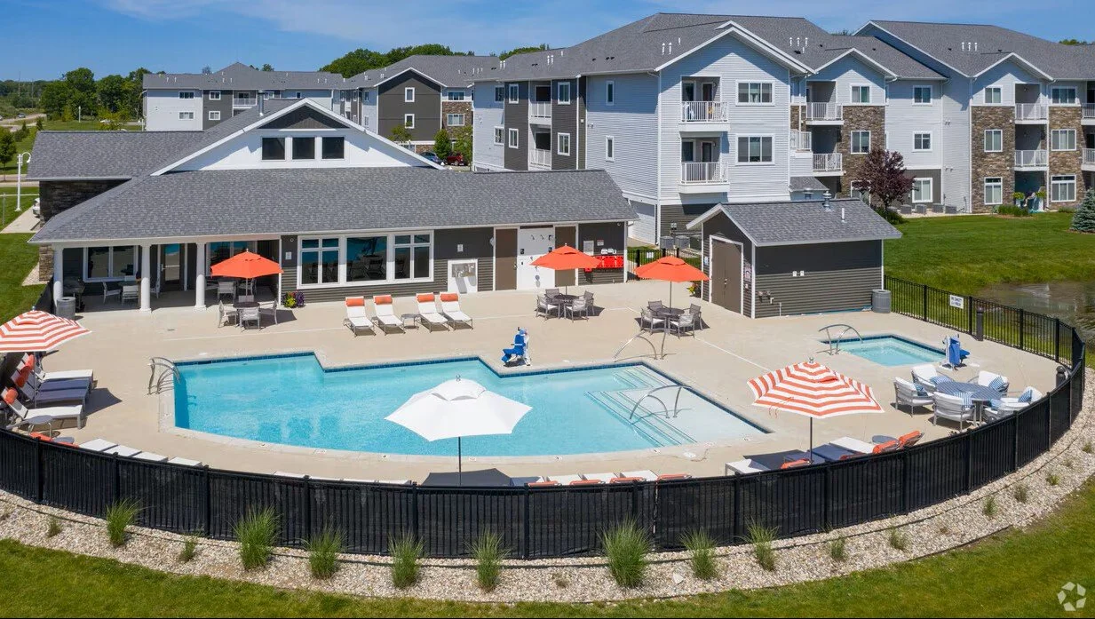 Piper Lakes Apartments
