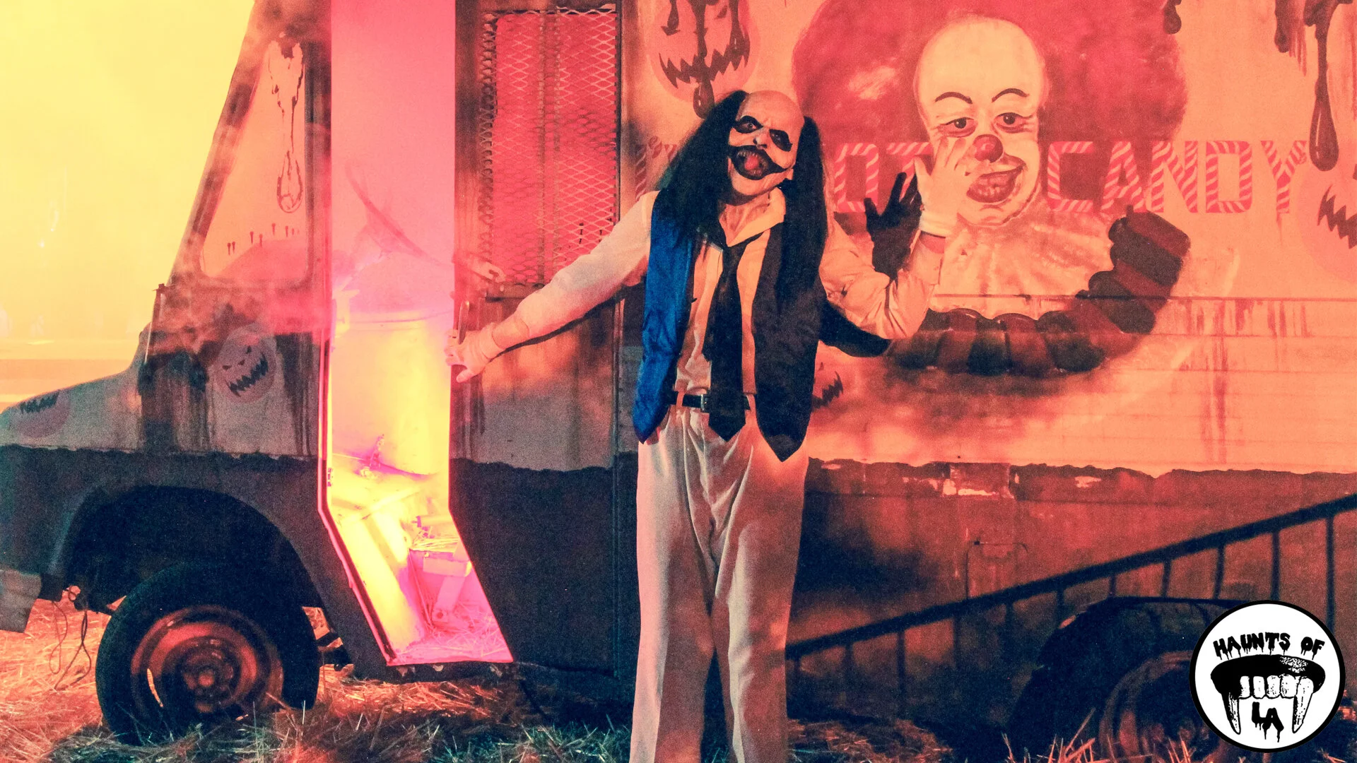 HOLA - La Haunted Hayride 01 sz.jpg