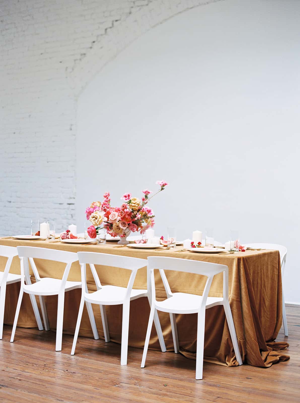 Exquisite tablesetting designed and styled by Color Theory Collective
