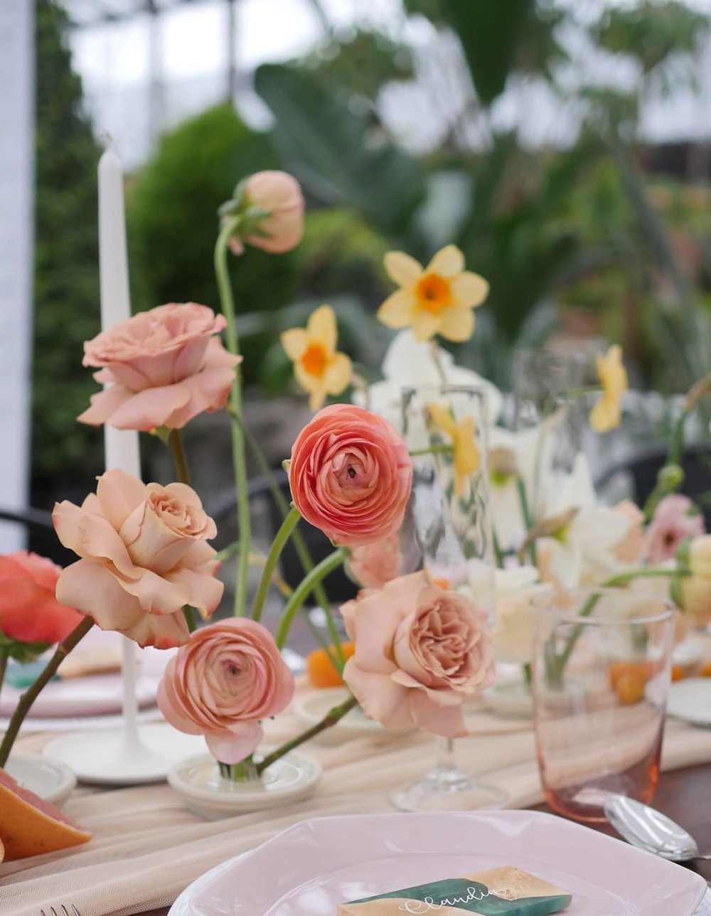 Summer blooms at a Seattle wedding