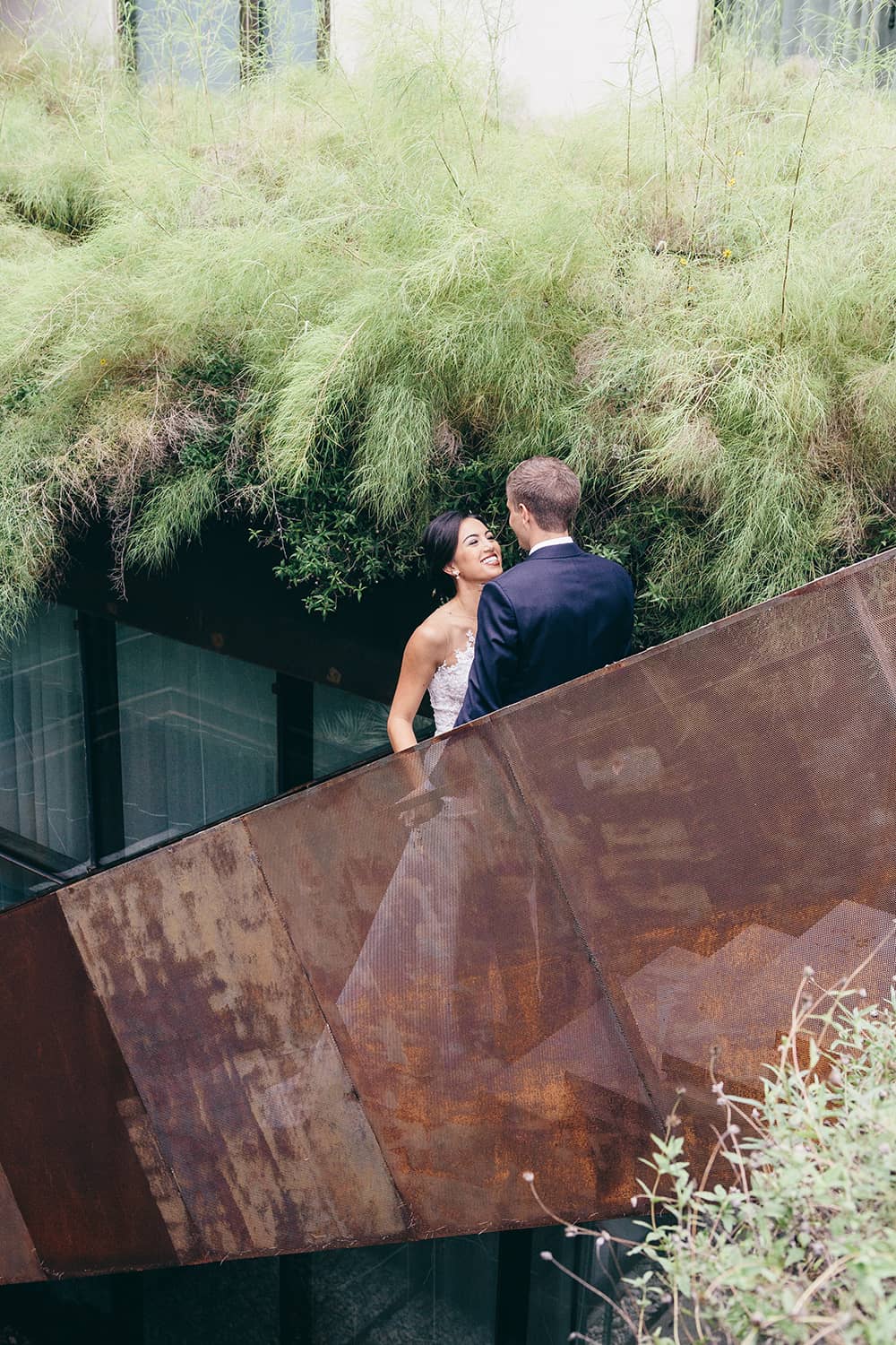 Portland-florist-bride-groom-wedding-first-look.jpg