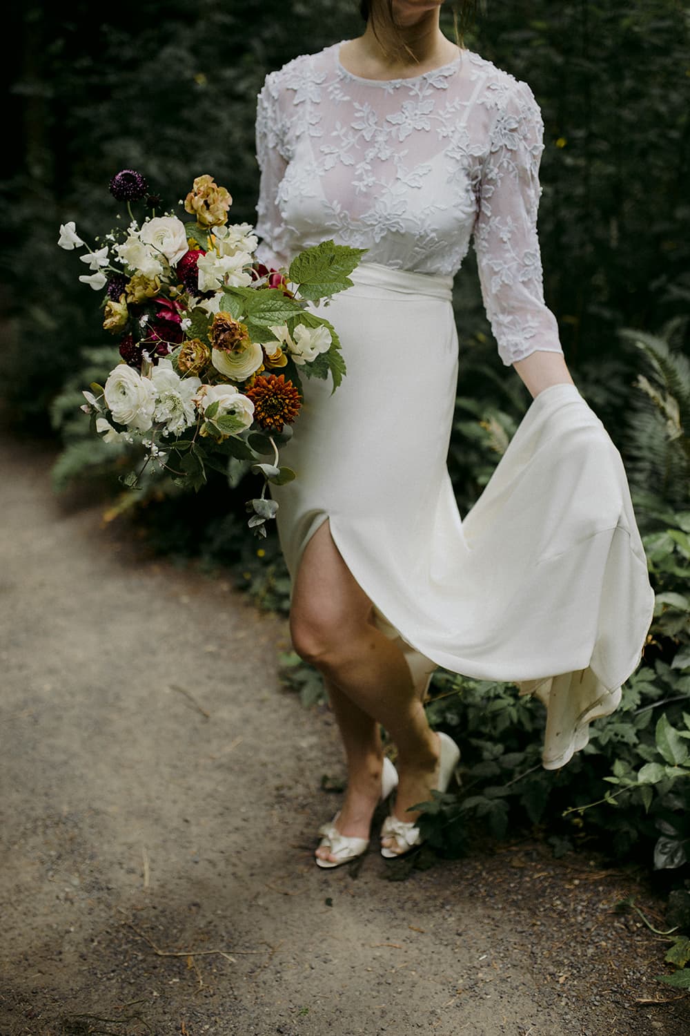 portland-florist-wedding-flowers-bride.jpg