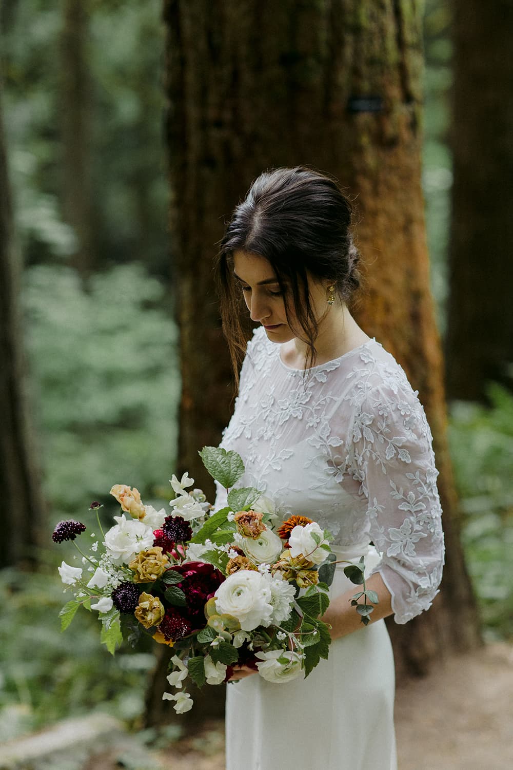 portland-oregon- bride-flowers-wedding.jpg