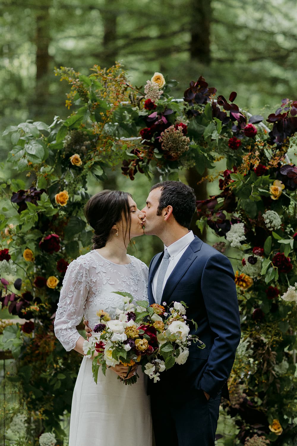portland-oregon-florist-wedding-ceremony-flowers.jpg