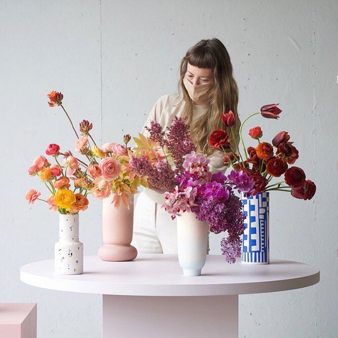 Portland florist designs floral arrangement for no-contact, same-day flower delivery in Portland Oregon.