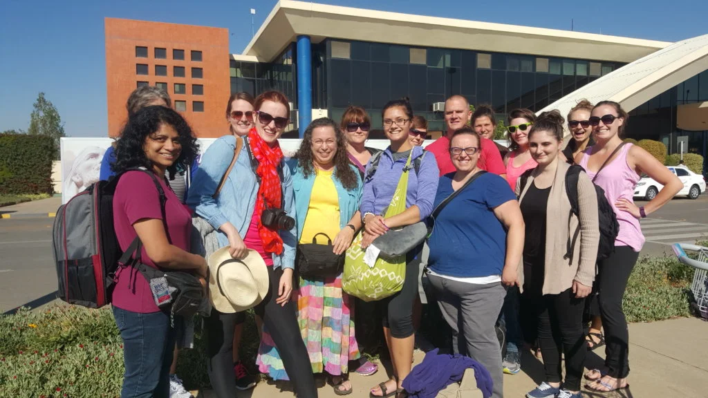group_at_airport_arrival.jpg_Katie_Fleming_Large.jpg