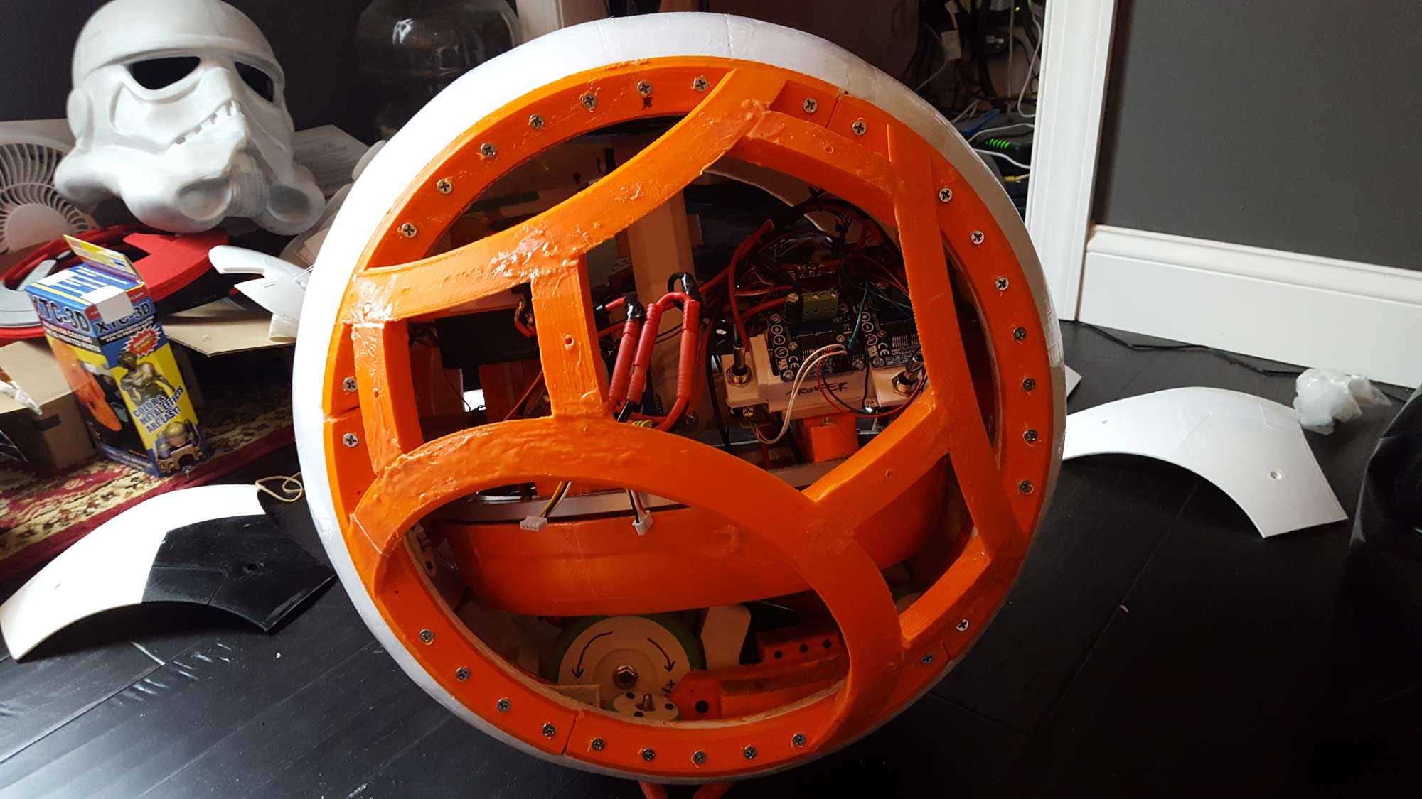 Full Frame install. I also beefed up the reinforcments on the frame with some more slurry. 