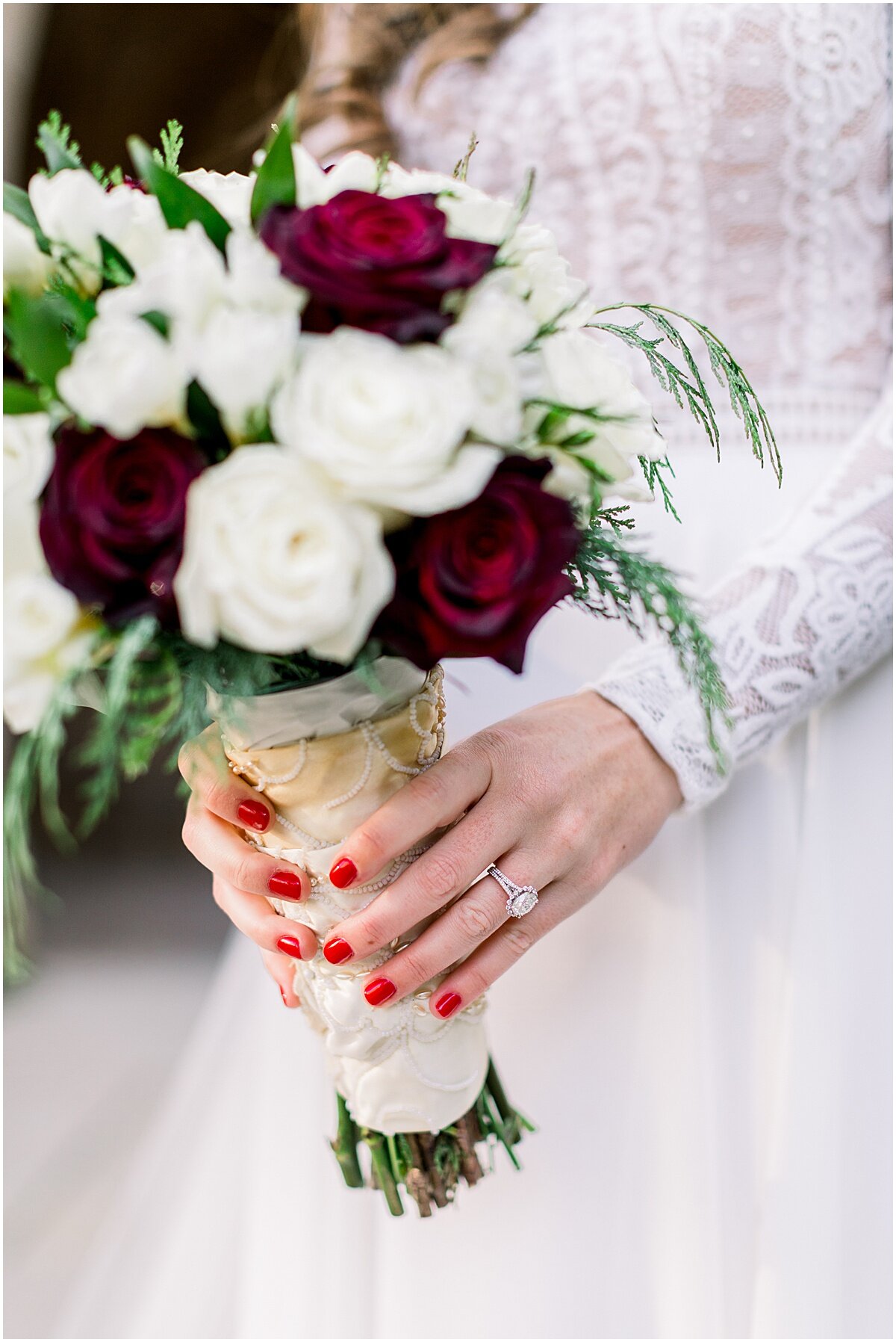 floral-details-winter-wedding-new-england-yale-new-haven