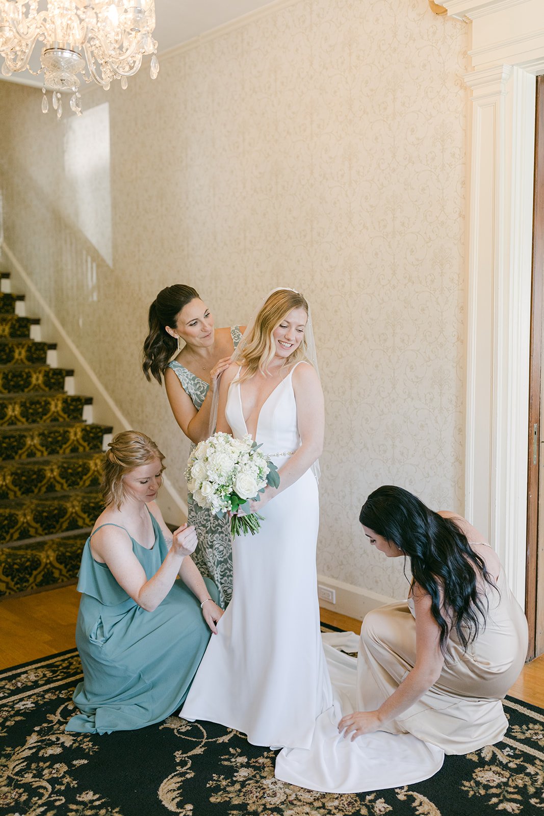 Inn-at-Mystic-Haley-Mansion-Wedding-Photographer-Cora-Jane-Photography36.jpg