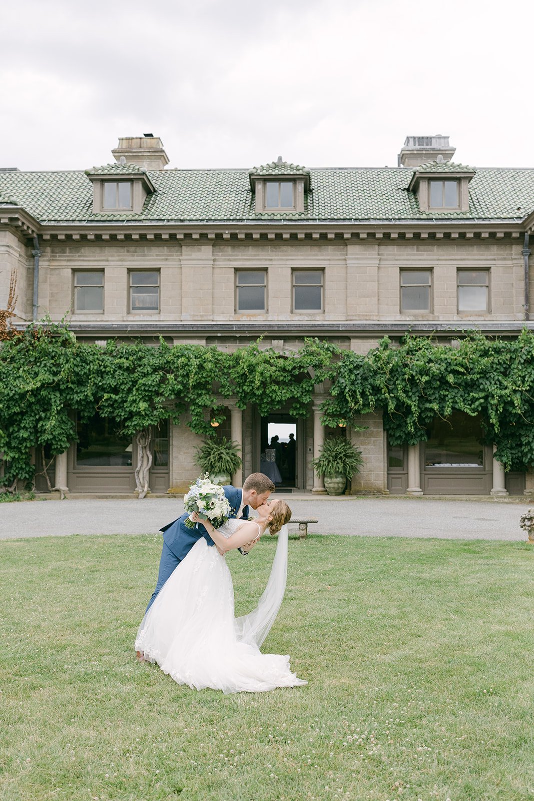 Eolia-Mansion-Wedding-Photographer-Cora-Jane-Photography.jpg