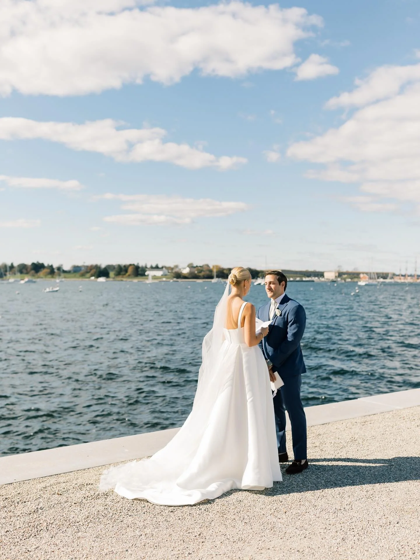 A day of celebrating in Newport with the most perfect weather and the sweetest humans. October, you&rsquo;ve been grand. 

Venue: @castlehillinn
Photographer: @corajanephoto
Planner: @infiniteeventslisa 
Florist: @stoneblossom
Hair: @mosssalonprovide