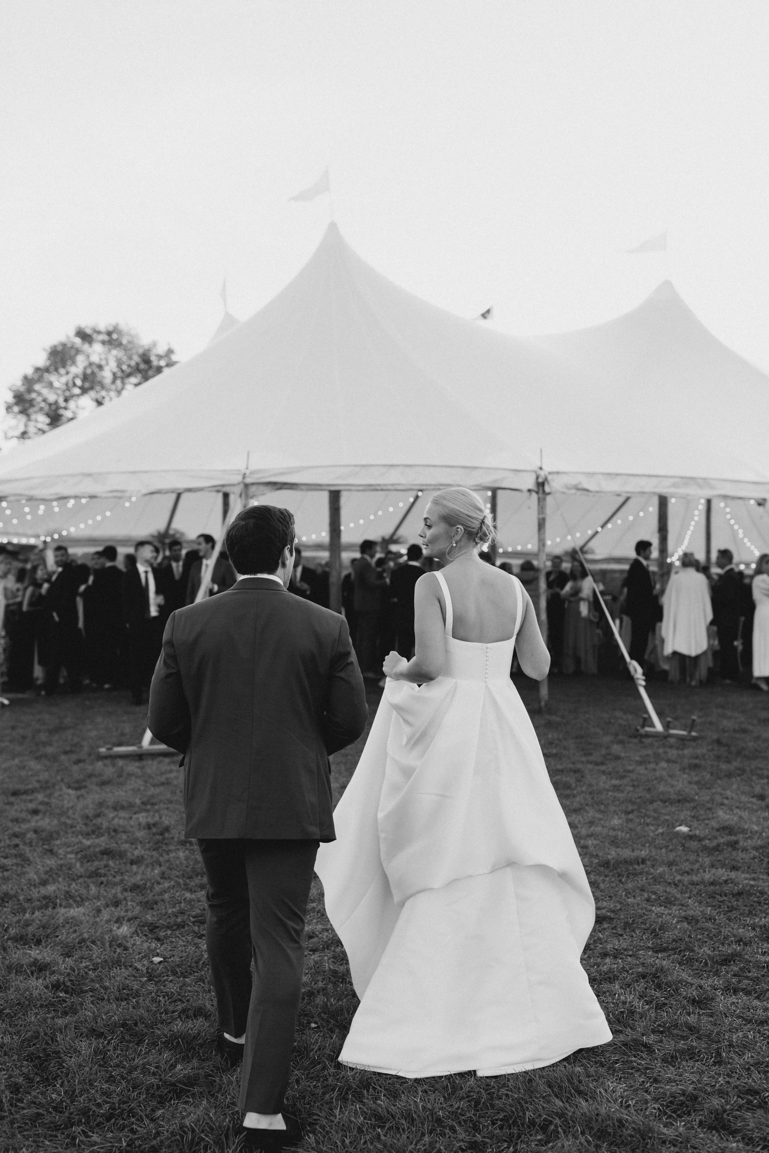 Castle-Hill-Inn-Wedding-Photographer-Cora-Jane-Photography.jpg