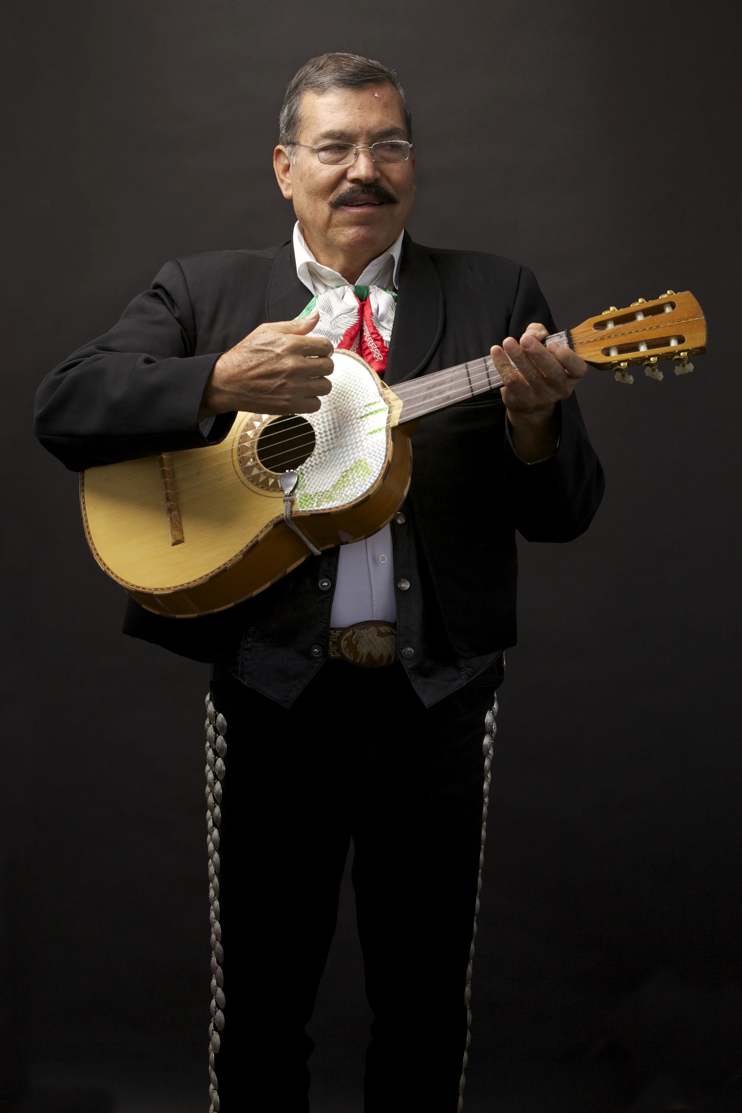 Antonio Bedoy 12x18.jpg