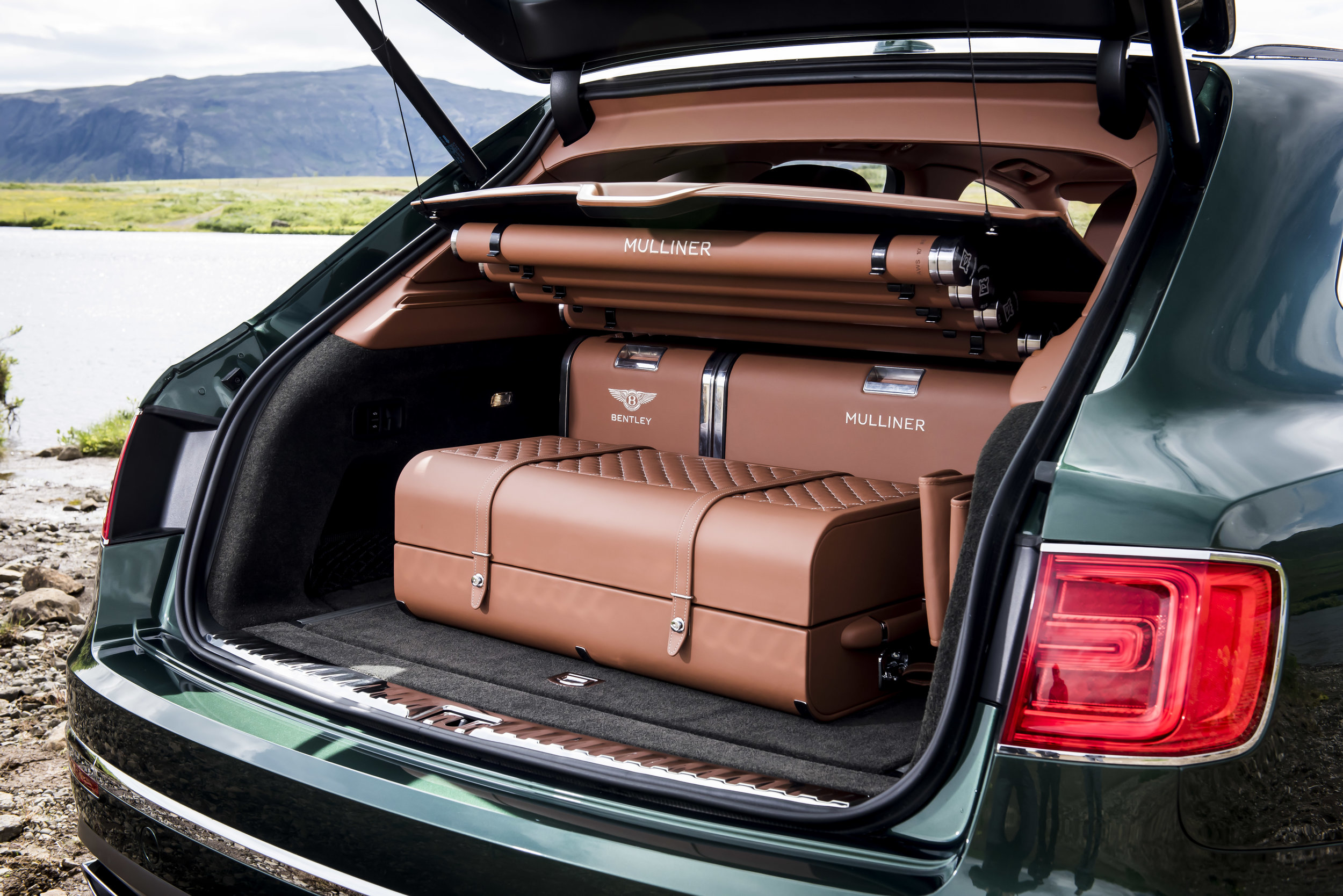 Bentley Bentayga Fly Fishing by Mulliner - The Ultimate Angling Accessory   (13).jpg