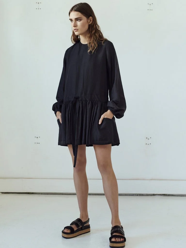 MTW17-225_BLACK_1024x1024.jpg