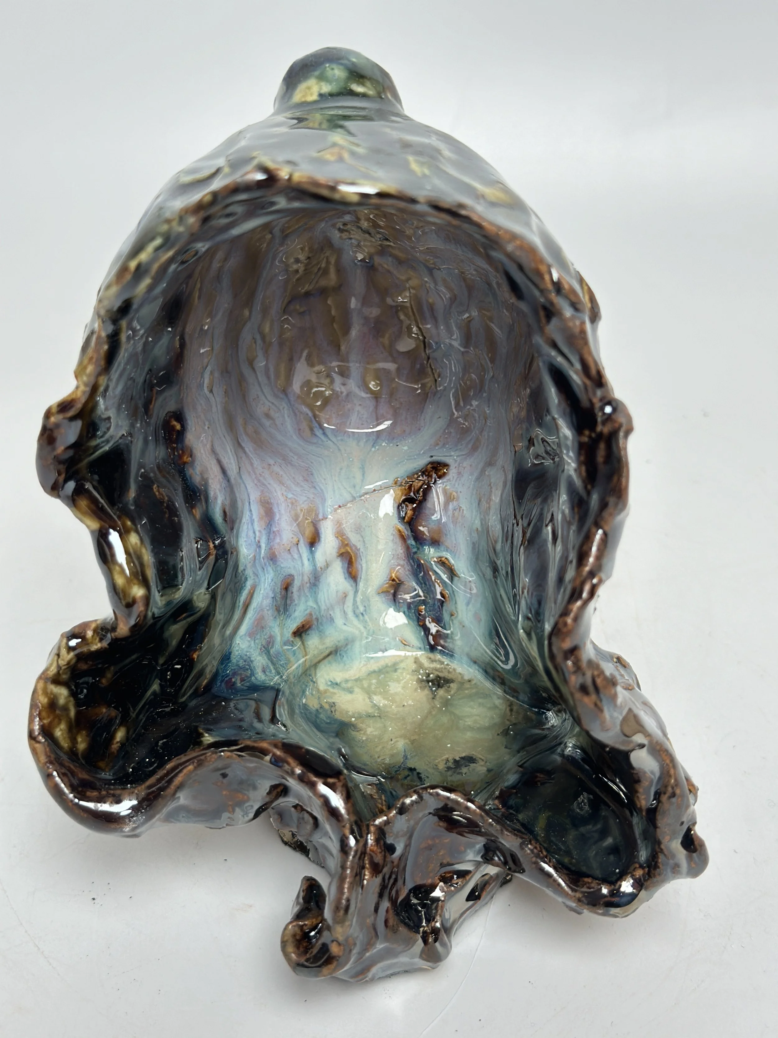  “Volcanic bodies (22),” 2023, Ceramic, 8 x 11 x 5.5” 