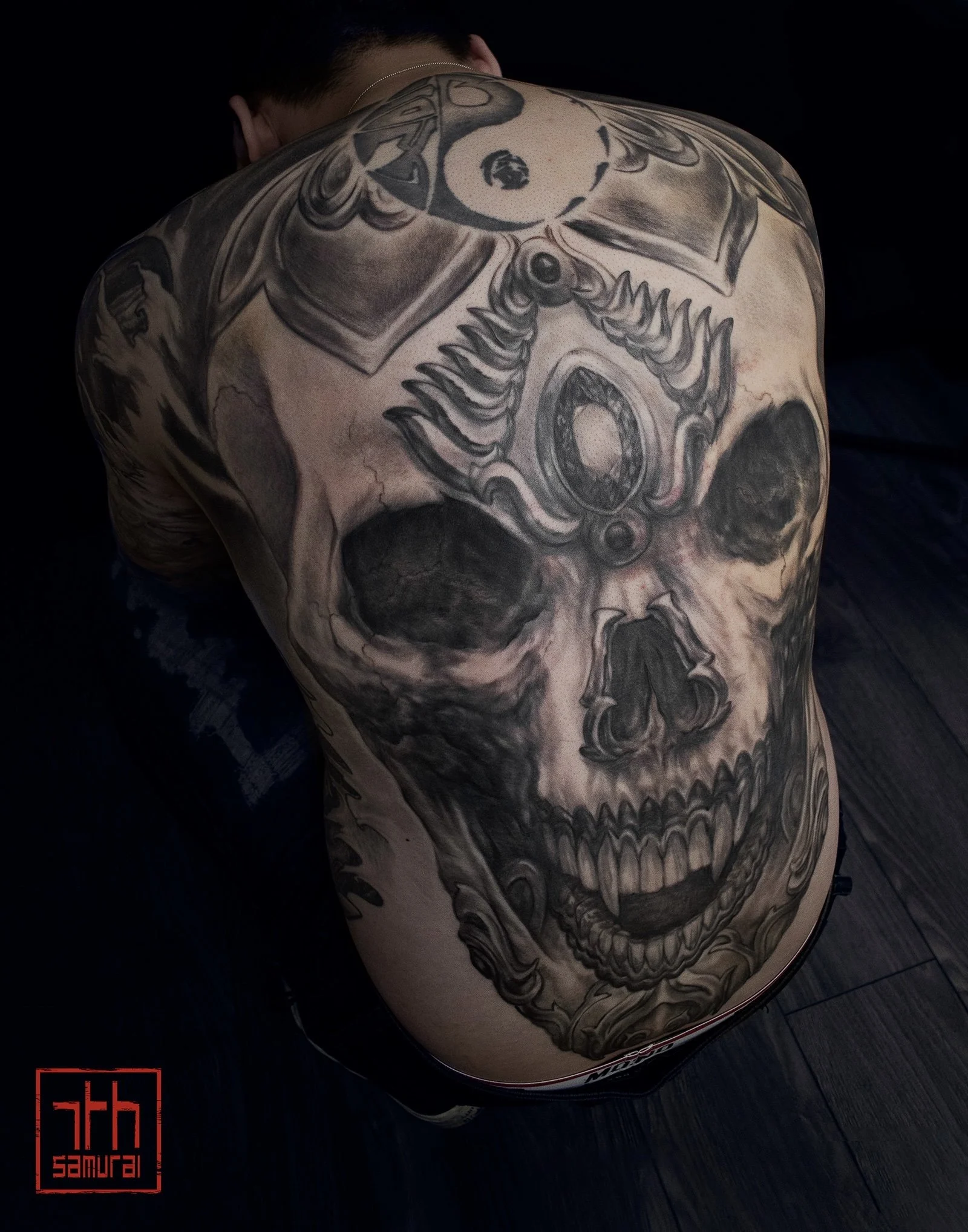  asian artist at tattoo convention show 2022 tibetan kapala skull decorated jewel mens asian full back piece kai 7th samurai edmonton alberta canada best artist 2019