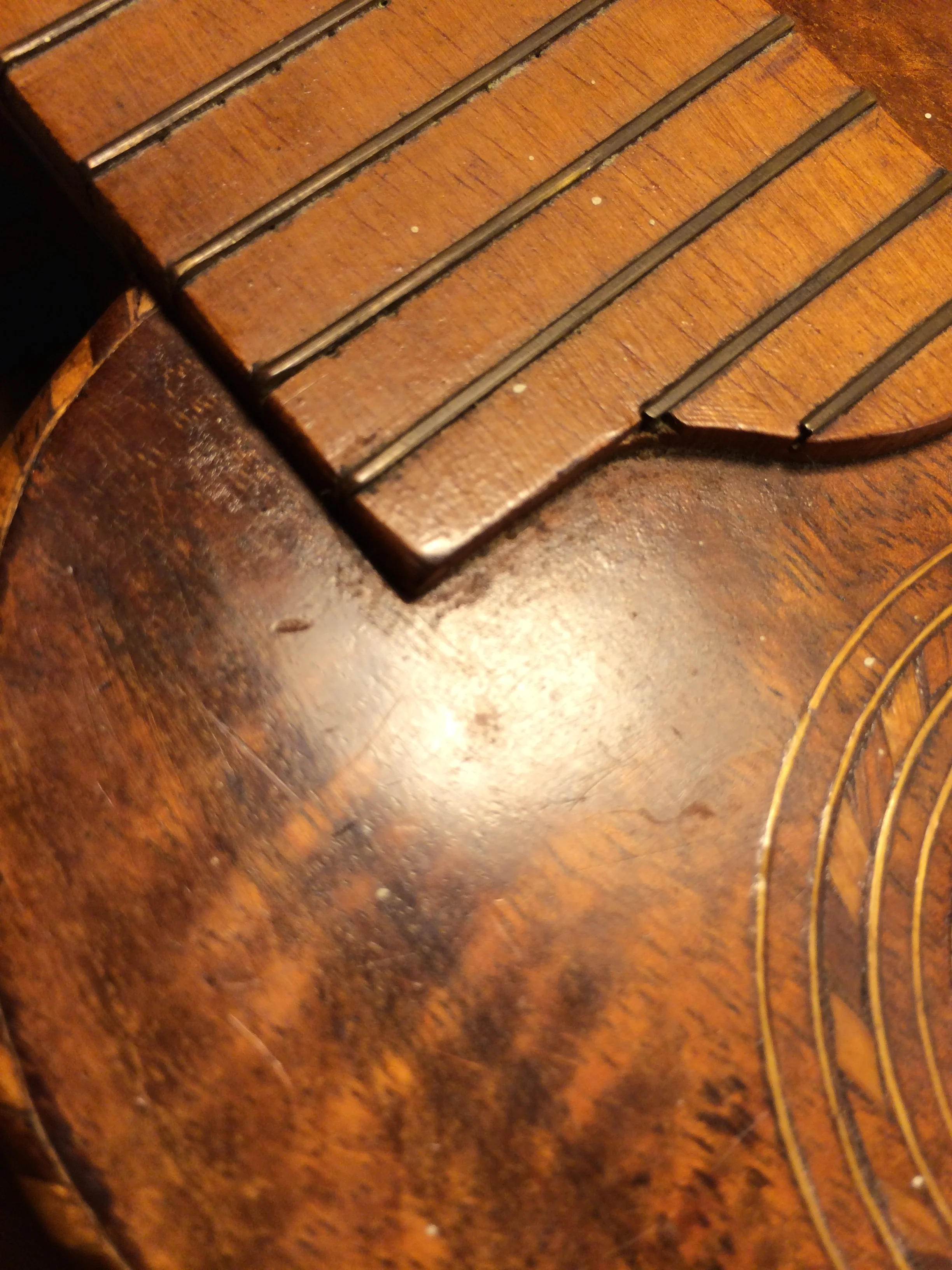 There was early speculation that this might have been the first Hawaiian uke to use a superficial fingerboard. 