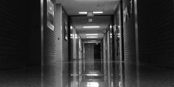 hallway.lightsBW.gif