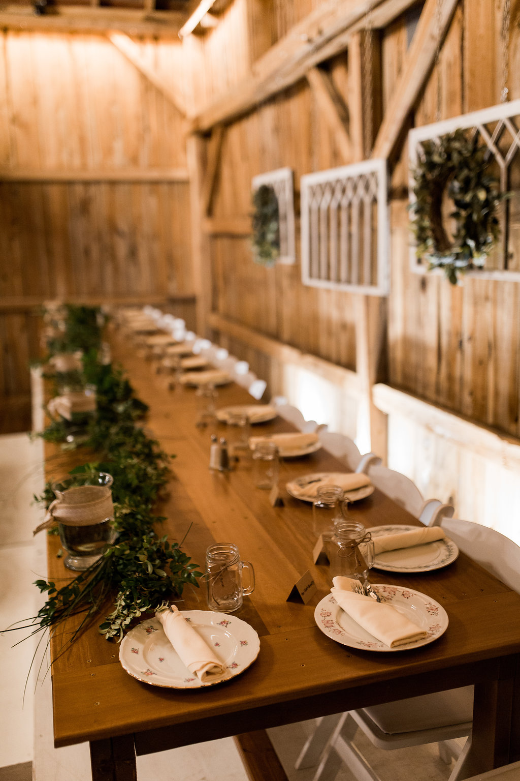 Sonshine_barn_northern_michigan_wedding_-22.jpg