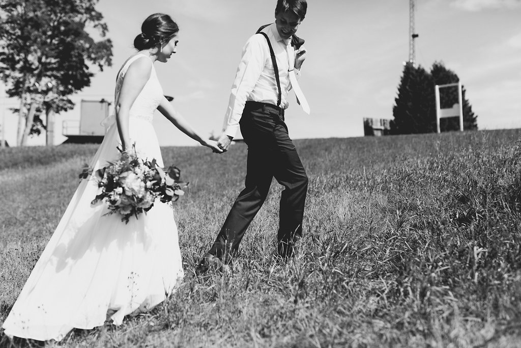 Sonshine_barn_northern_michigan_wedding_-52.jpg