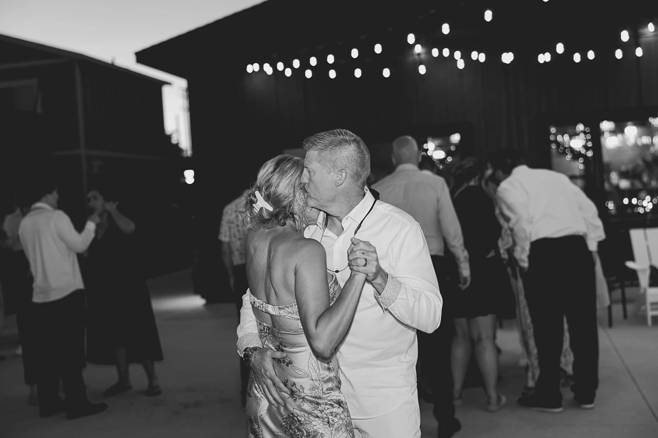 justin_haylee_photo_blackmore_sample-200.jpg