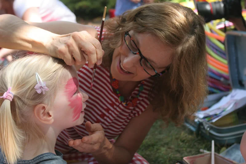 Miss "T" Face Painting