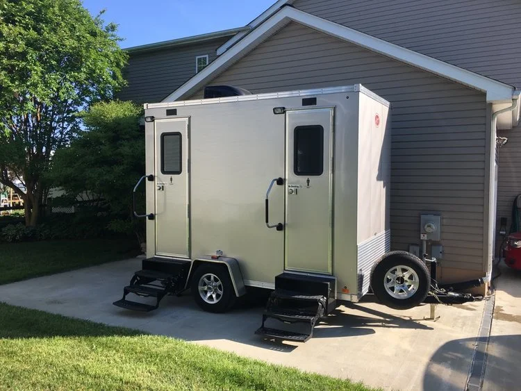 Executive-Restroom-Trailer.jpg